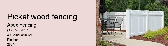 Picket wood fencing